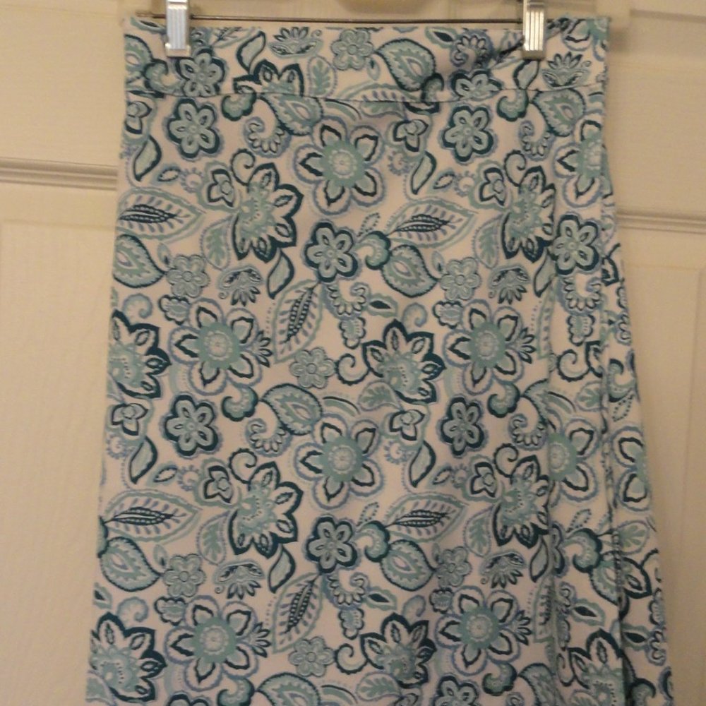 RIPSKIRT SIZE LARGE ..LENGTH 2